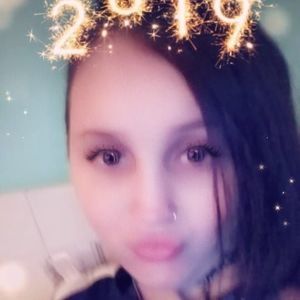 Meet your Posher, Becs